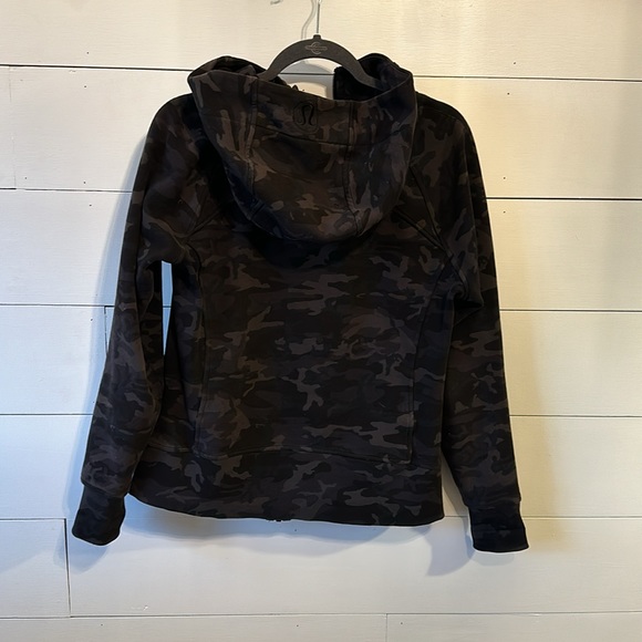Lululemon Scuba Full Zip- camo 10 - Picture 8 of 9
